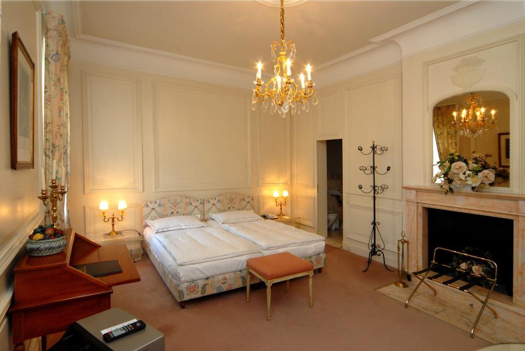 אנסבאך Hotel Buerger Palais חדר תמונה